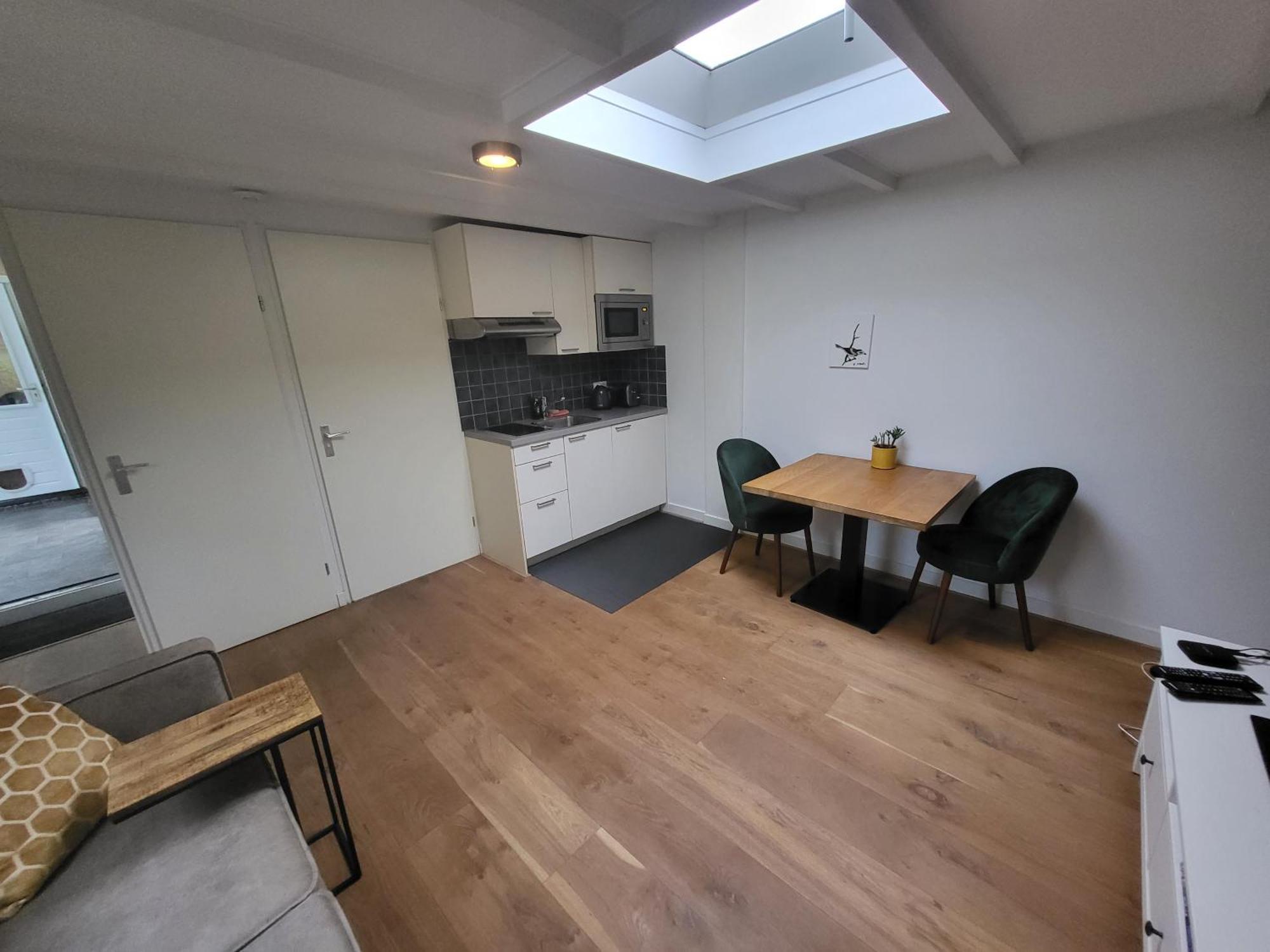 Spacious Private Guest House هيلْفِرسوم المظهر الخارجي الصورة